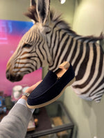 Laden Sie das Bild in den Galerie-Viewer, Vela II // Navy Suede // Sohle Ecru
