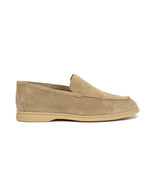 Laden Sie das Bild in den Galerie-Viewer, Vela II // Sand Suede // Sohle Ecru
