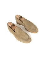 Laden Sie das Bild in den Galerie-Viewer, Vela II // Sand Suede // Sohle Ecru
