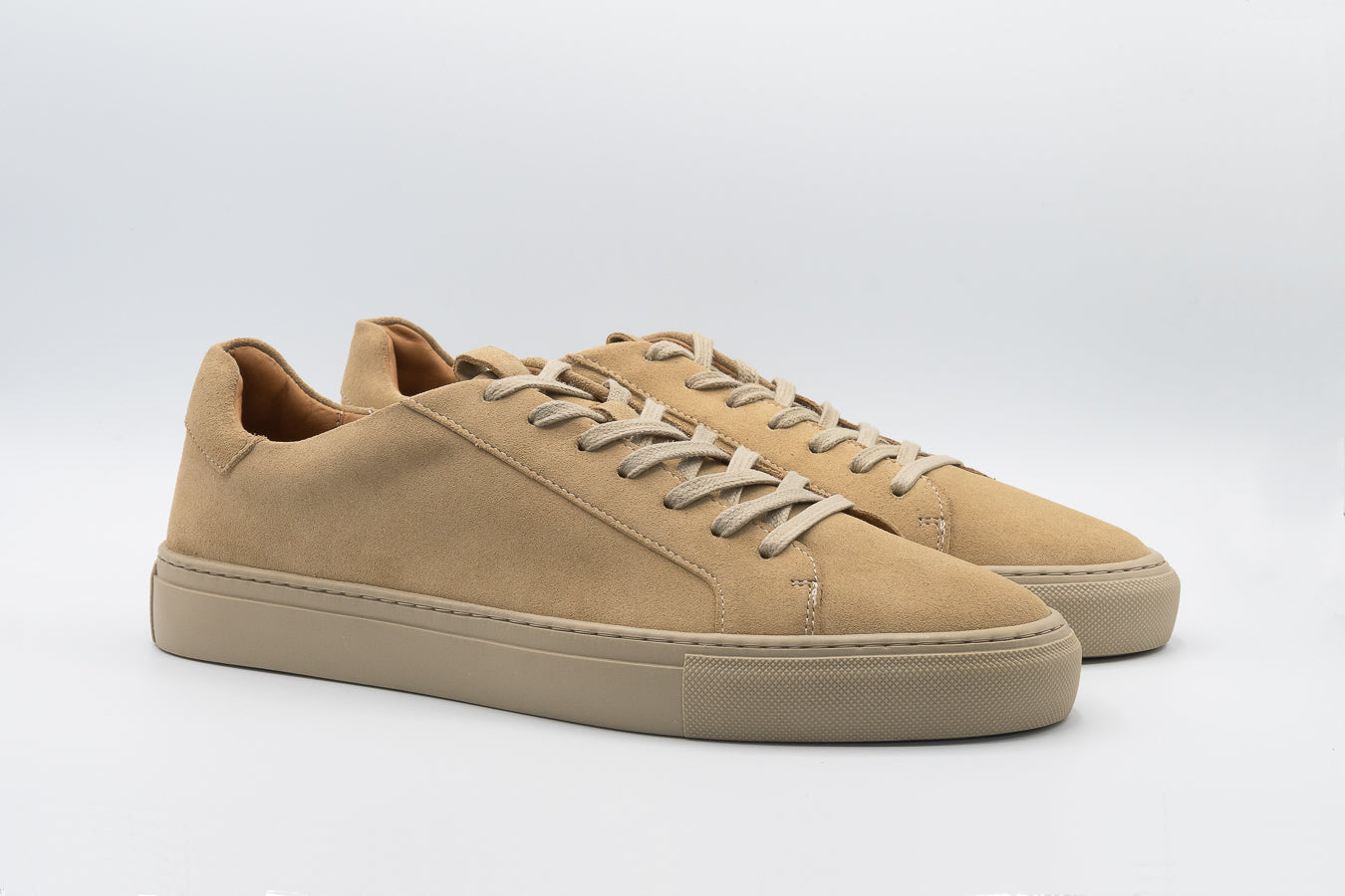 Sneaker // Court // Suede // Sierra Beige